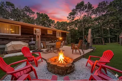 3 Emily Court, Hampton Bays, NY 11946 - Photo 19