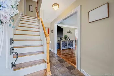 42 Apricot Place, Ronkonkoma, NY 11779 - Photo 5