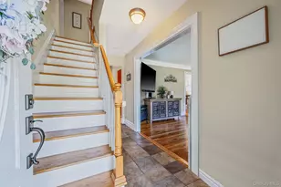 42 Apricot Pl, Ronkonkoma, NY 11779 - Photo 5