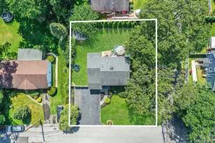 42 Apricot Pl, Ronkonkoma, NY 11779 - Photo 47