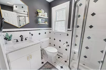 42 Apricot Place, Ronkonkoma, NY 11779 - Photo 17