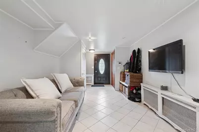 329 N Wyoming Avenue, Massapequa, NY 11758 - Photo 13