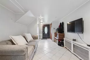 329 N Wyoming Ave, Massapequa, NY 11758 - Photo 13