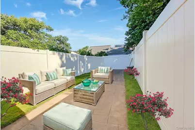 14225 Sutter Avenue, Ozone Park, NY 11436 - Photo 21