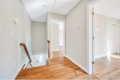 131 Carol Road, East Meadow, NY 11554 - Photo 17