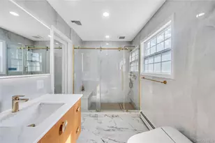 131 Carol Rd, East Meadow, NY 11554 - Photo 21