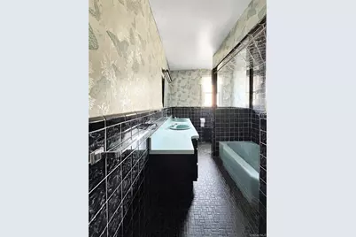 11839 205th Street, Saint Albans, NY 11412 - Photo 15