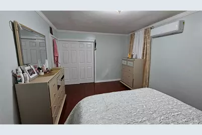 2533 Fish Avenue, Bronx, NY 10469 - Photo 15