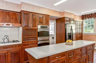 12 W Mall Dr, Huntington, NY 11743 - Photo 17