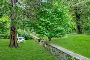 12 W Mall Dr, Huntington, NY 11743 - Photo 33