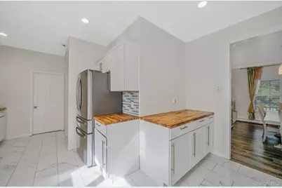 3 Embassy Road, Selden, NY 11784 - Photo 17