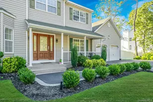 3 Embassy Rd, Selden, NY 11784 - Photo 37