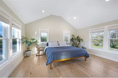 148 Montauk Highway, Westhampton, NY 11977 - Photo 13