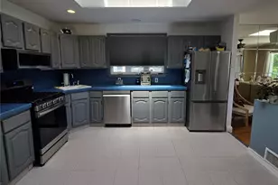 163-46 92nd St, Howard Beach, NY 11414 - Photo 17