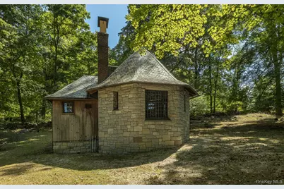 99 Quaker Bridge Road, Croton on Hudson, NY 10520 - Photo 41