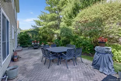 18 Hamlet Drive, Plainview, NY 11803 - Photo 21