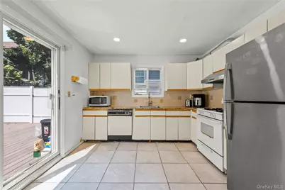 26 Conger, New York, NY 10305 - Photo 15