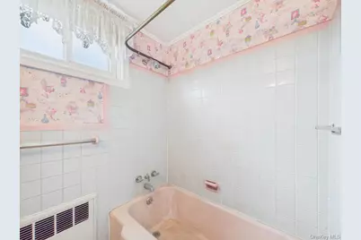 81 Cedarlawn Boulevard, Valley Stream, NY 11580 - Photo 21