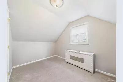 81 Cedarlawn Boulevard, Valley Stream, NY 11580 - Photo 13