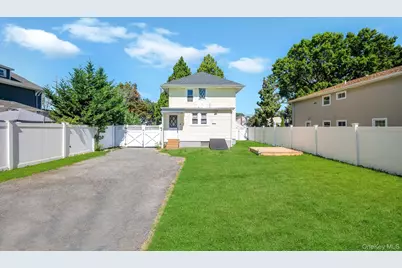 2780 Natta Boulevard, Bellmore, NY 11710 - Photo 9