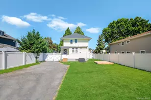 2780 Natta Blvd, Bellmore, NY 11710 - Photo 9