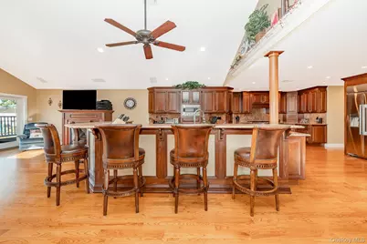 43 Duck Lane, West Islip, NY 11795 - Photo 11