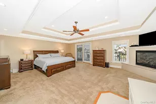 43 Duck Ln, West Islip, NY 11795 - Photo 17