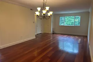 1605 Baldwin Ln, Middle Hope, NY 12550 - Photo 9