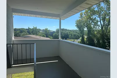 1605 Baldwin Lane #16E, Middle Hope, NY 12550 - Photo 3