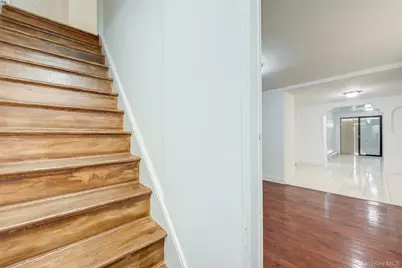 95-15 84 Street, Ozone Park, NY 11416 - Photo 27