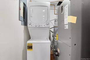 100 Cutter Mill Rd, Great Neck, NY 11021 - Photo 33