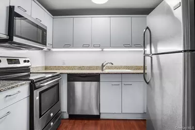 100 Cuttermill Road #3F, Great Neck, NY 11021 - Photo 19