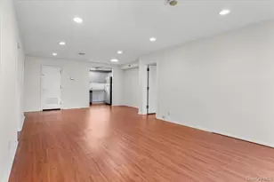 100 Cutter Mill Rd, Great Neck, NY 11021 - Photo 17