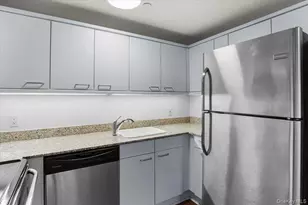 100 Cutter Mill Rd, Great Neck, NY 11021 - Photo 21