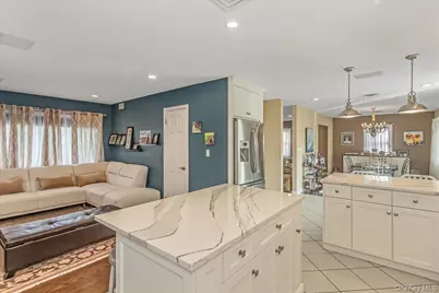 922 N 1st Street, New Hyde Park, NY 11040 - Photo 11