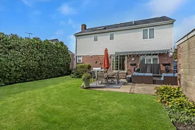 922 N 1st Street, New Hyde Park, NY 11040 - Photo 29