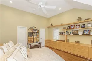 922 N 1st St, New Hyde Park, NY 11040 - Photo 17