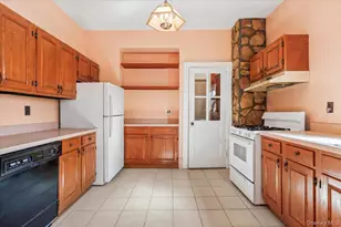 2871 Zulette Ave, Bronx, NY 10461 - Photo 11