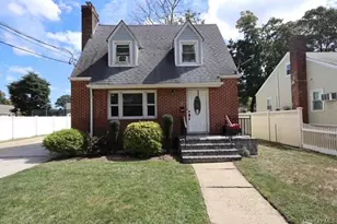 40 Wagner Ave, Roosevelt, NY 11575 - Photo 35