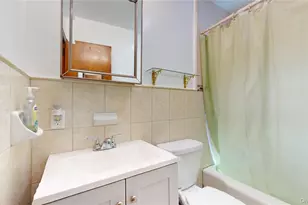 40 Wagner Ave, Roosevelt, NY 11575 - Photo 27