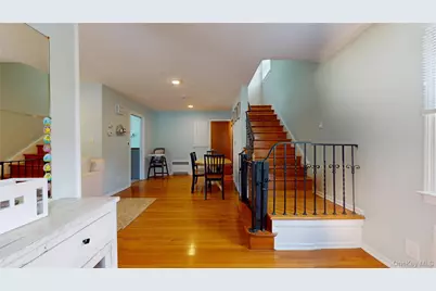 40 Wagner Avenue, Roosevelt, NY 11575 - Photo 7