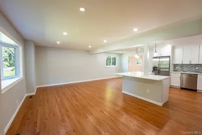 25 Robin Road, Poughkeepsie, NY 12601 - Photo 13