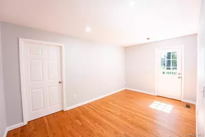 25 Robin Road, Poughkeepsie, NY 12601 - Photo 17