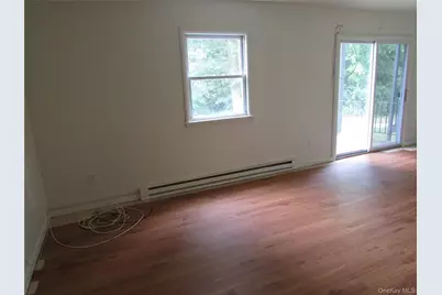 9 White Gate Road #J, Wappingers Falls, NY 12590 - Photo 7