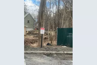 9 White Gate Road #J, Wappingers Falls, NY 12590 - Photo 15