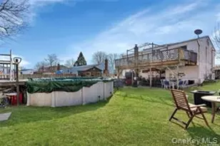 21 Deville Dr, Selden, NY 11784 - Photo 15