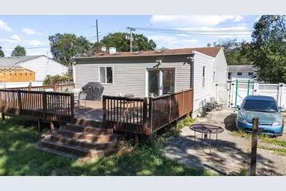 1706 Manatuck Boulevard, Bay Shore, NY 11706 - Photo 19