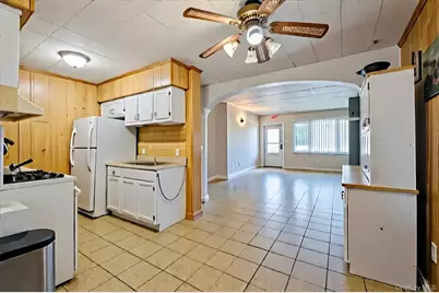 1706 Manatuck Boulevard, Bay Shore, NY 11706 - Photo 3