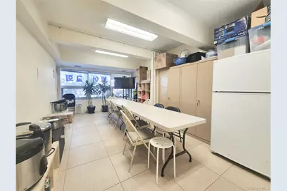 61-12 220 Street #2+3 Fl, Bayside, NY 11364 - Photo 21