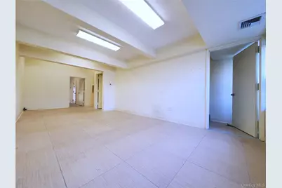 61-12 220 Street #2+3 Fl, Bayside, NY 11364 - Photo 9